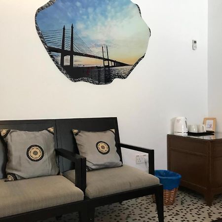 Rangoon Residences + George Town Ngoại thất bức ảnh