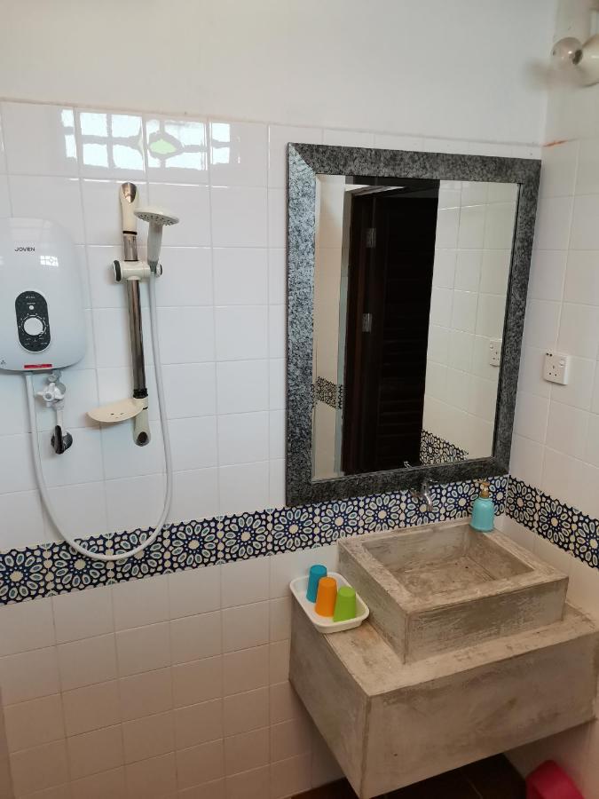 Rangoon Residences + George Town Ngoại thất bức ảnh