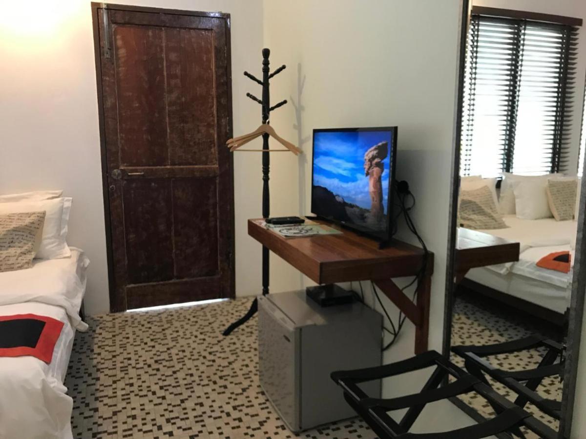 Rangoon Residences + George Town Ngoại thất bức ảnh