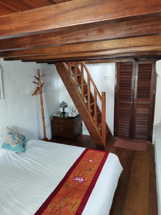 Rangoon Residences + George Town Ngoại thất bức ảnh